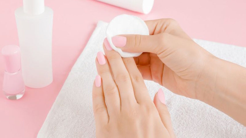 The Secrets to Removing Acrylic Nail Polish At Home
